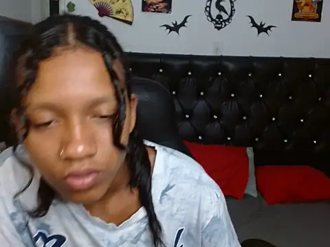 Luna Ebony  online show from March 16, 11:41 pm