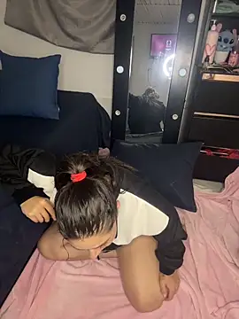 hannnaa online show from March 13, 1:18 am