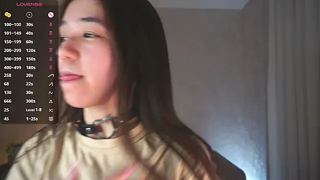 CherrylLlams online show from March 13, 5:14 pm