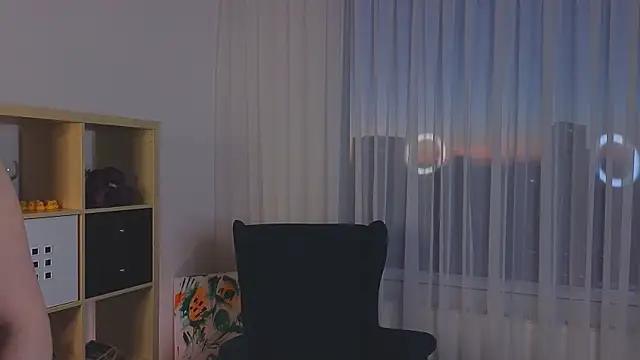 TemekaBlachly online show from March 19, 2:32 pm