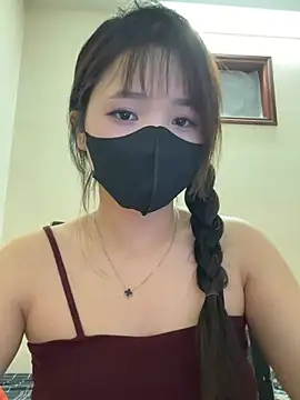 VyVy18 online show from June 28, 4:30 am