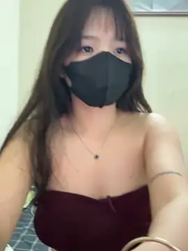 VyVy18 online show from July 4, 4:30 am