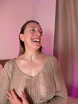 EvaRyen  online show from May 2, 3:48 pm