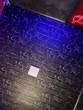 Meyvee LS online show from March 18, 8:25 pm