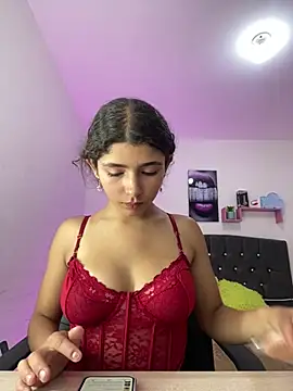 LINDA EF online show from May 9, 1:13 pm