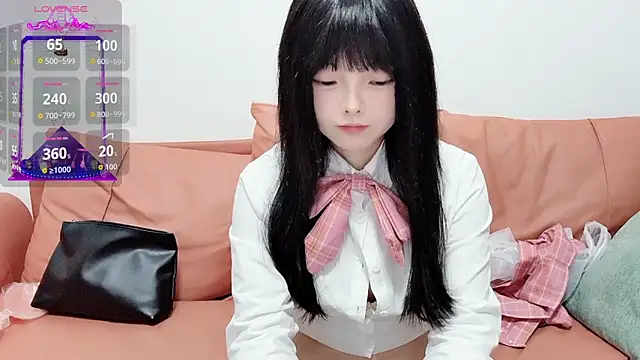 rose1168 online show from March 18, 10:31 am