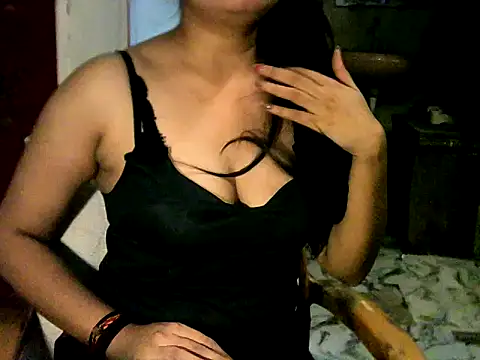 YAMUNA 012 online show from April 28, 9:18 pm