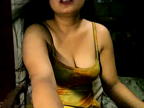 YAMUNA 012 online show from April 27, 8:17 pm