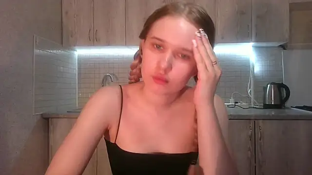 Alice Pleasance online show from June 11, 6:16 pm