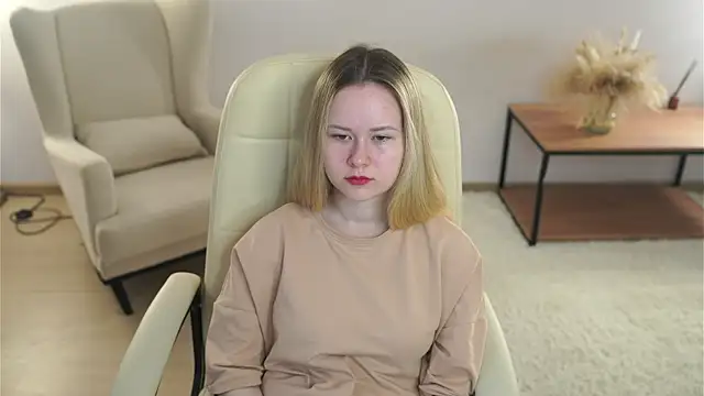 StellaLy online show from March 31, 8:58 am