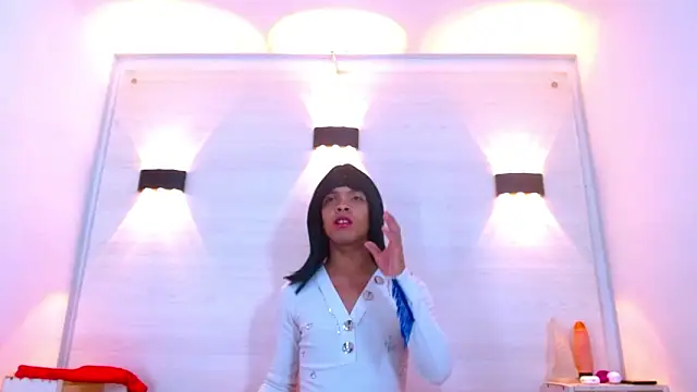 Brianna Roux online show from March 16, 7:51 pm