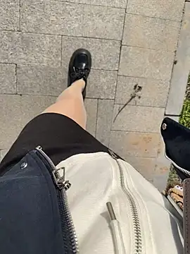 AIone se online show from April 10, 8:42 am