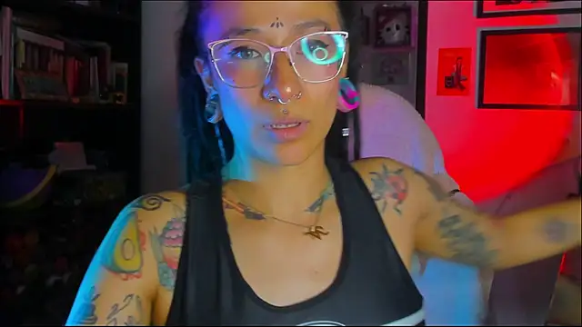 Lucia Ilich9 online show from April 7, 2:35 am