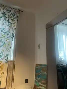 DtPORNBITCH online show from July 6, 5:13 am