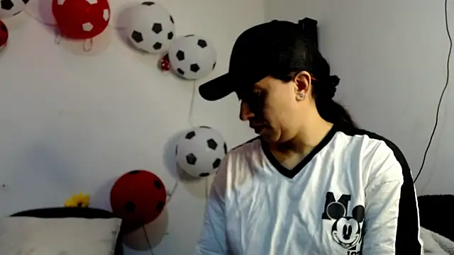 ItsAmara online show from July 14, 12:32 pm