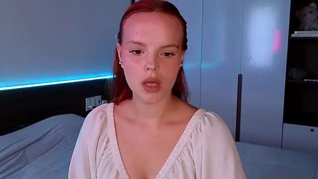 mollybossy online show from July 16, 1:54 am