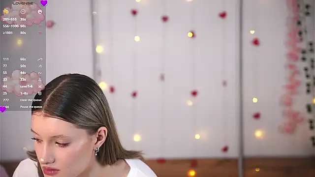 NaomiShy online show from March 18, 4:56 pm