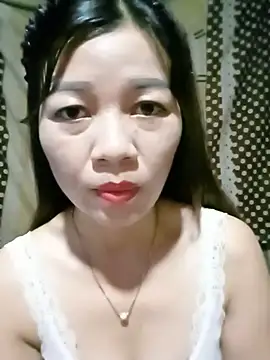 Yiyi102300 online show from June 30, 4:34 am