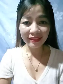 Yiyi102300 online show from July 1, 1:32 pm