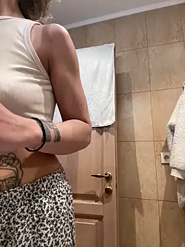 KettyMua online show from March 15, 1:13 pm