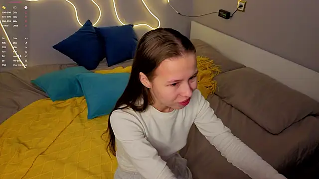 Emma dream  online show from May 5, 1:19 am
