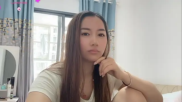 yao-yao-8726 online show from May 2, 7:44 am