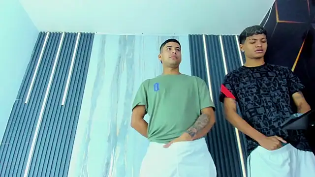 hot gang members  online show from March 15, 4:36 am