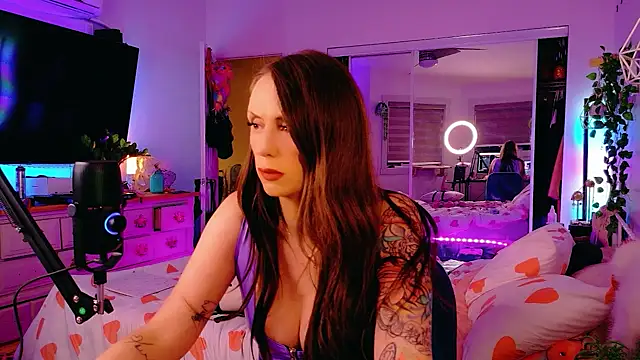 bellethegirl online show from April 18, 6:38 am