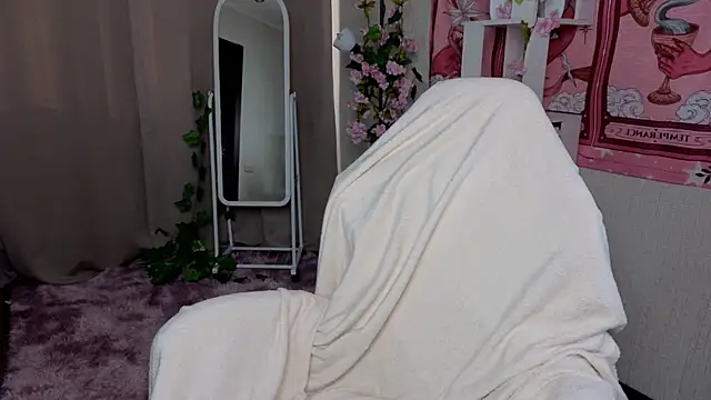 Sparky fox online show from July 27, 11:57 pm
