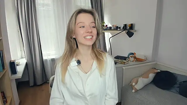 AikoEasterly online show from March 19, 10:08 am