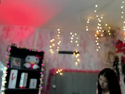 Violet Monsalve online show from March 19, 12:20 pm