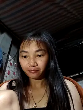 emmasexy2k online show from May 2, 1:20 am