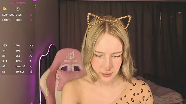 pretty smile cutie online show from June 26, 6:53 pm
