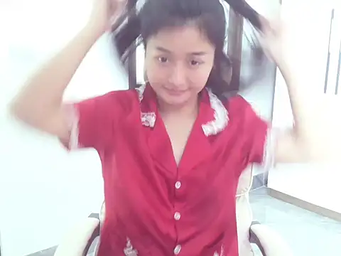 AmyLinee 1 online show from April 27, 5:04 am