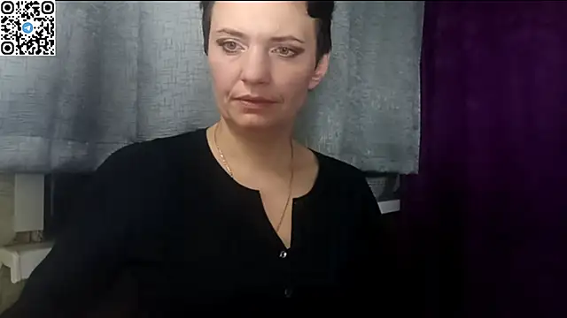 HotMamaQueen234 online show from May 1, 9:07 pm