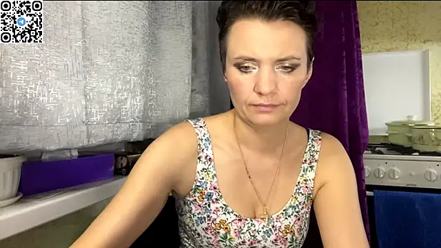 HotMamaQueen234 online show from May 29, 10:08 pm