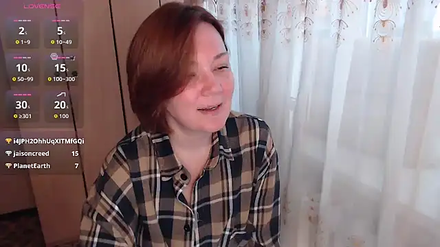 Julia Vagrik online show from May 7, 11:03 am
