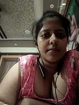 Rainy Royal online show from March 23, 5:19 pm