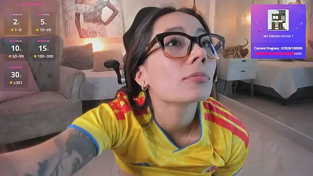 SERENAA   online show from July 4, 3:35 am