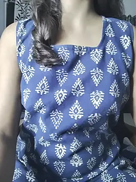myra77 online show from July 2, 1:39 pm