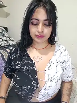 Sarah-917 online show from April 21, 8:16 pm