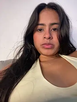 lucirganaxxx online show from May 15, 5:11 am