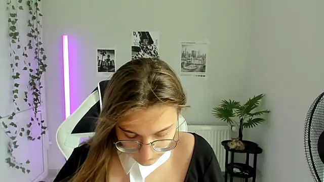 Mia kristal online show from July 24, 10:24 am