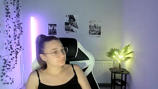 Mia kristal online show from July 27, 2:47 pm