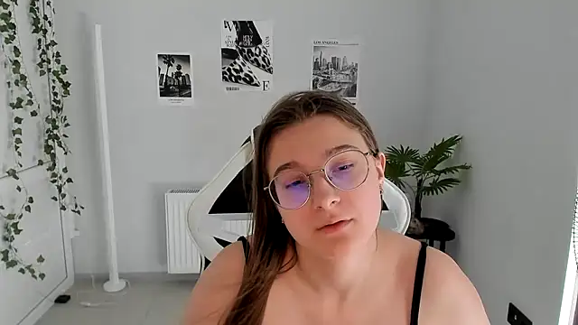Mia kristal online show from July 17, 7:13 am