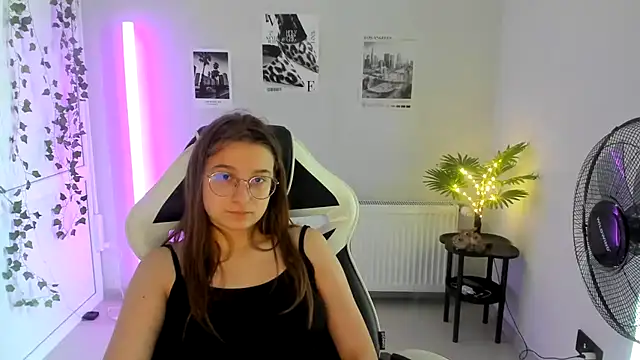 Mia kristal online show from July 26, 10:34 am