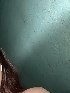 Lauraa68 online show from March 17, 6:45 pm