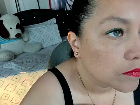 PenelopeSuency online show from March 19, 2:21 pm