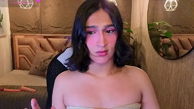 Zoee Kiss  online show from August 8, 6:21 am