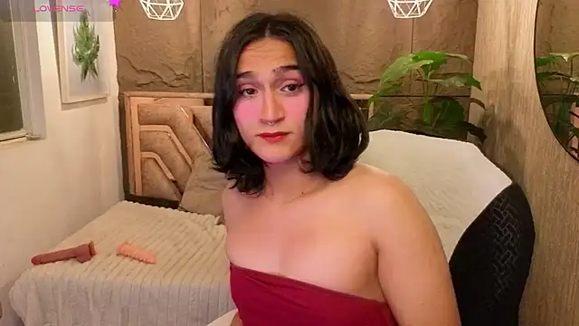 Zoee Kiss  online show from August 5, 5:03 am